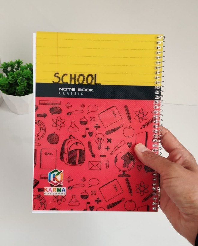 دفتر 50 برگ سیمی برند کارما جلد تلقی محکم و صفحات سفید