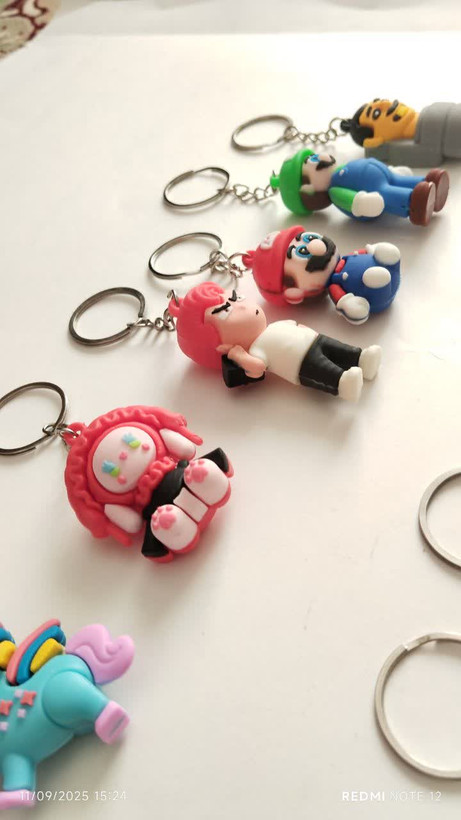 آویز کلید سیلیکونی میکس فانتزی (دسته کلید)