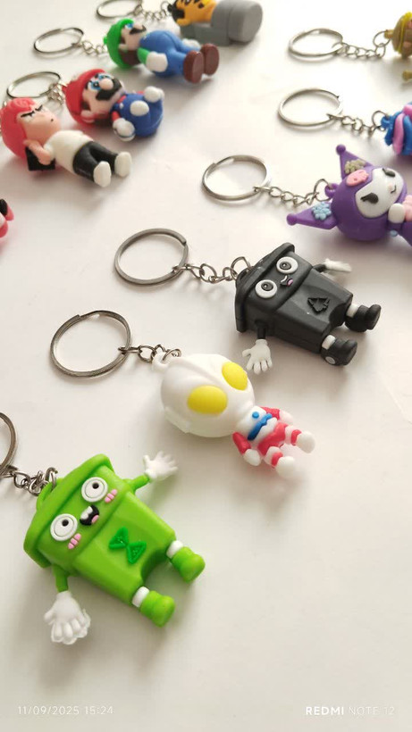 آویز کلید سیلیکونی میکس فانتزی (دسته کلید)