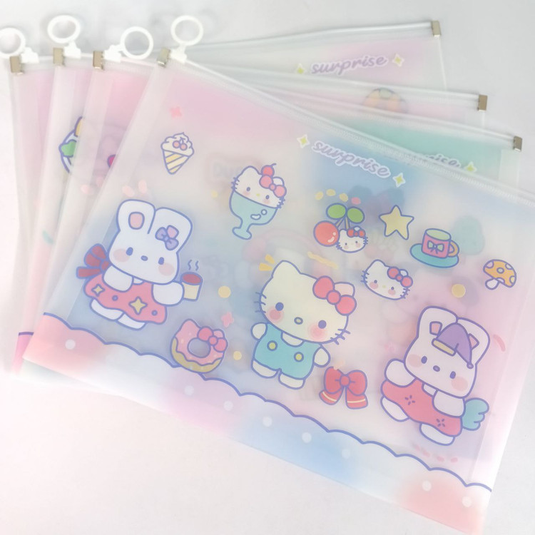 پوشه زیپ کیپ A4 سه بعدی طرح فانتزی کیتی